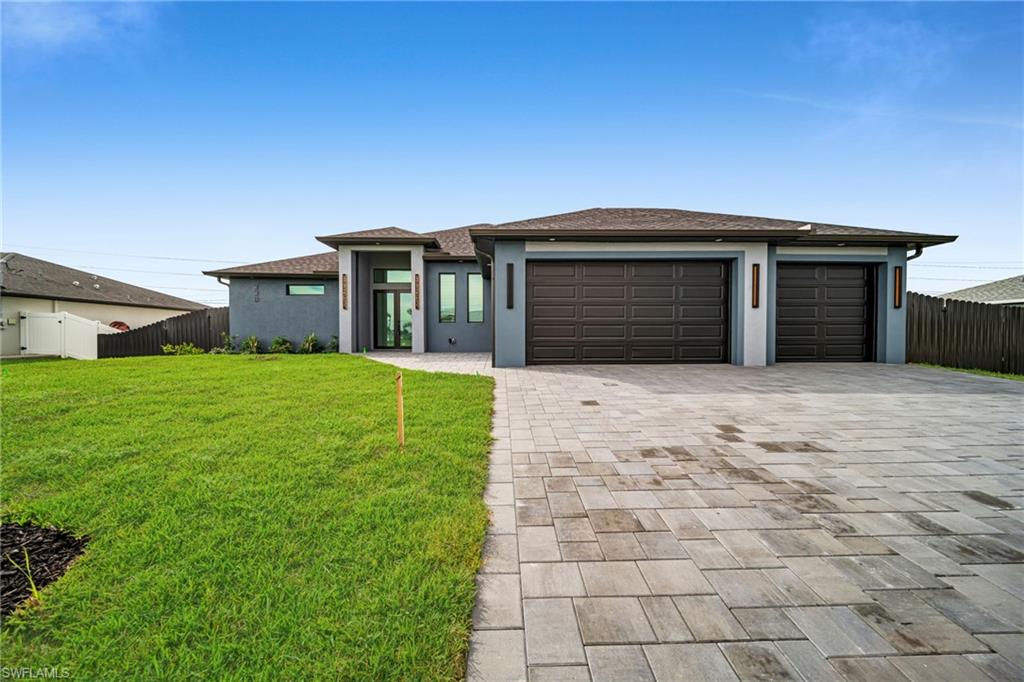 CAPE CORAL - Residential