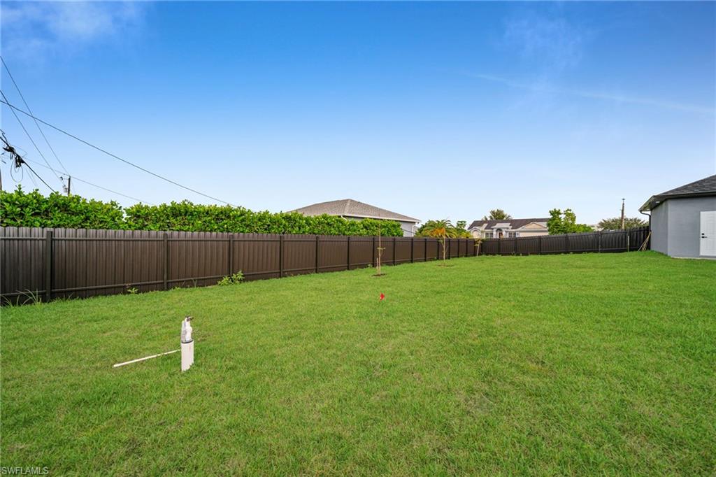 CAPE CORAL - Residential