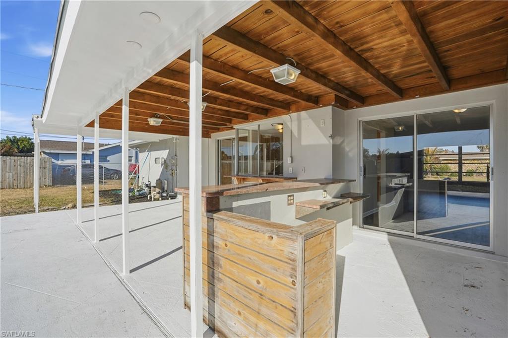 COUNTRY CLUB ESTATES - Residential