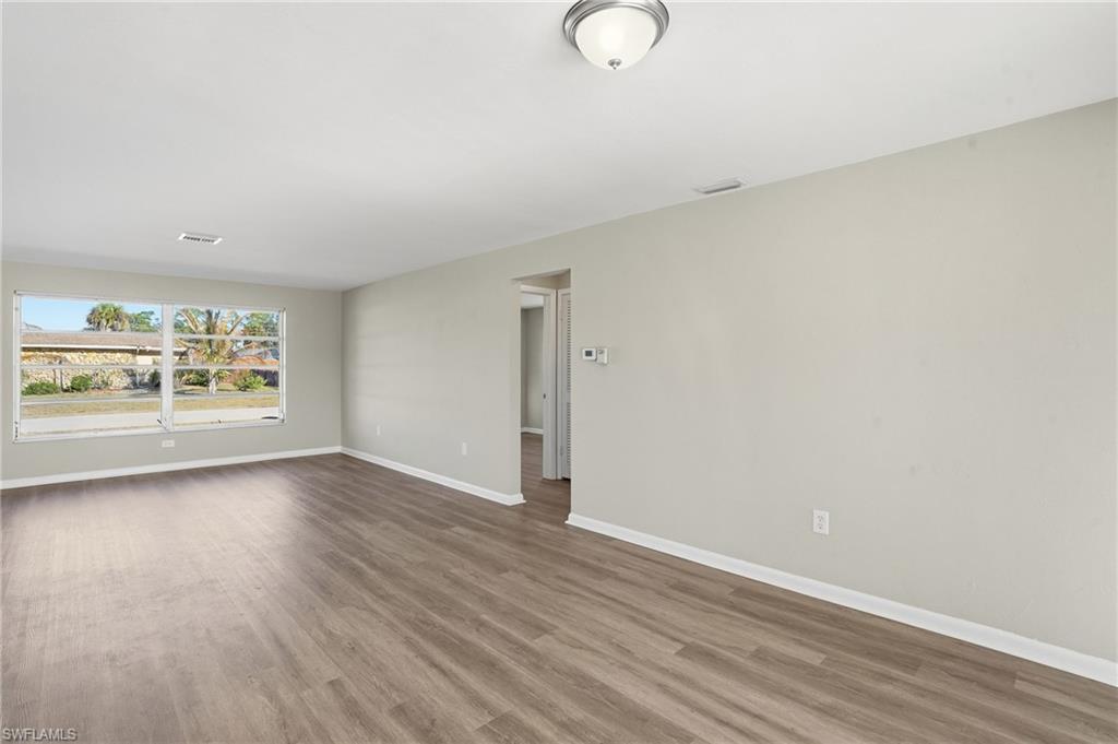 COUNTRY CLUB ESTATES - Residential