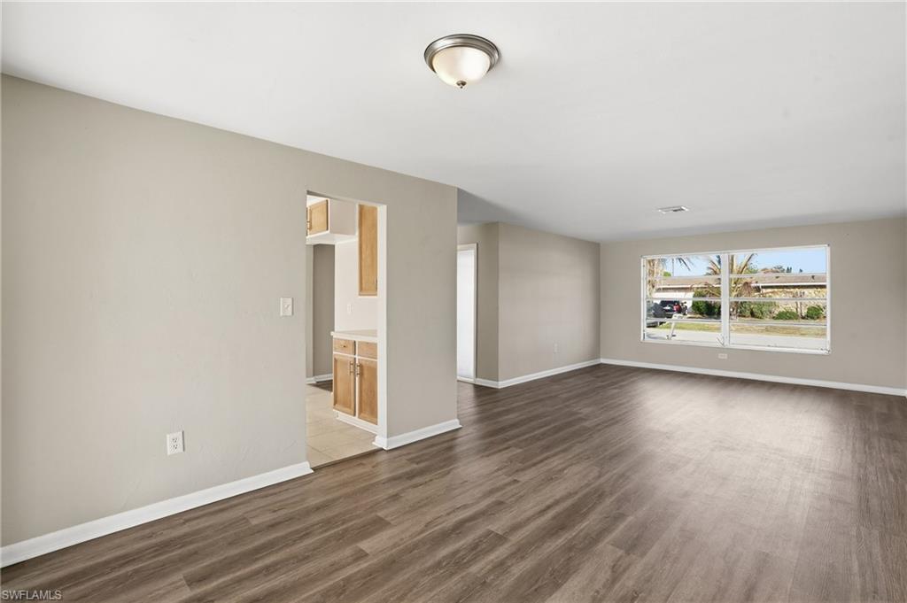 COUNTRY CLUB ESTATES - Residential