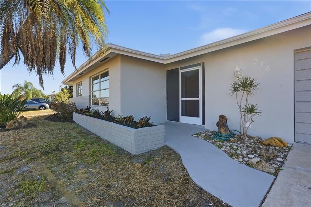 COUNTRY CLUB ESTATES - Residential