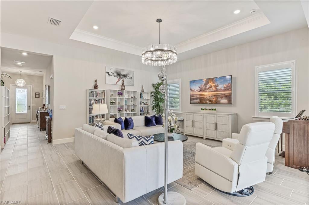 DEL WEBB OAK CREEK - Residential