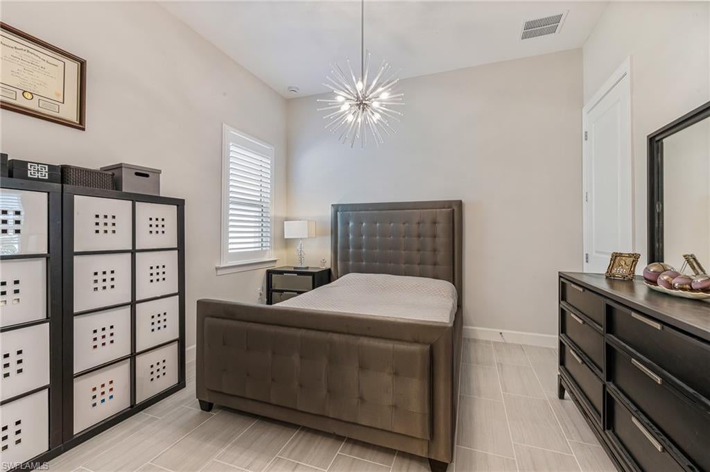 DEL WEBB OAK CREEK - Residential