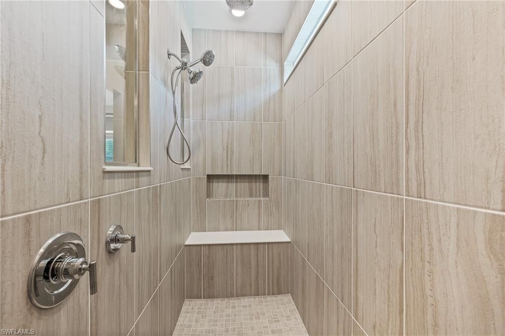 DEL WEBB OAK CREEK - Residential