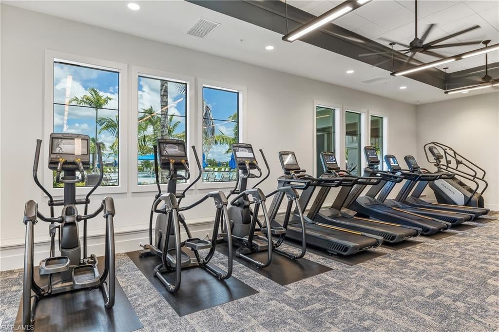 DEL WEBB OAK CREEK - Residential