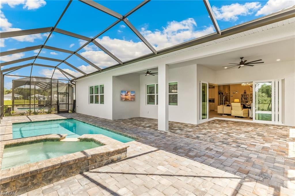DEL WEBB OAK CREEK - Residential