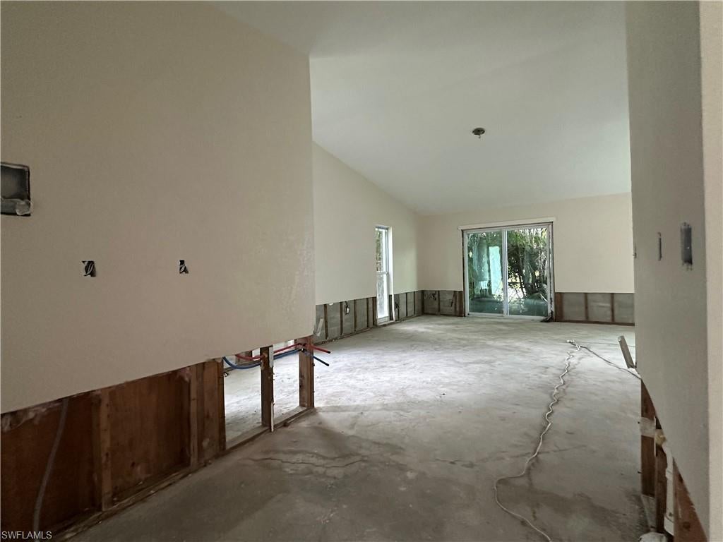 SANIBEL HIGHLANDS - Residential