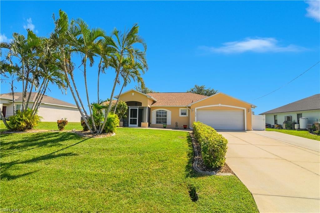 CAPE CORAL - Residential