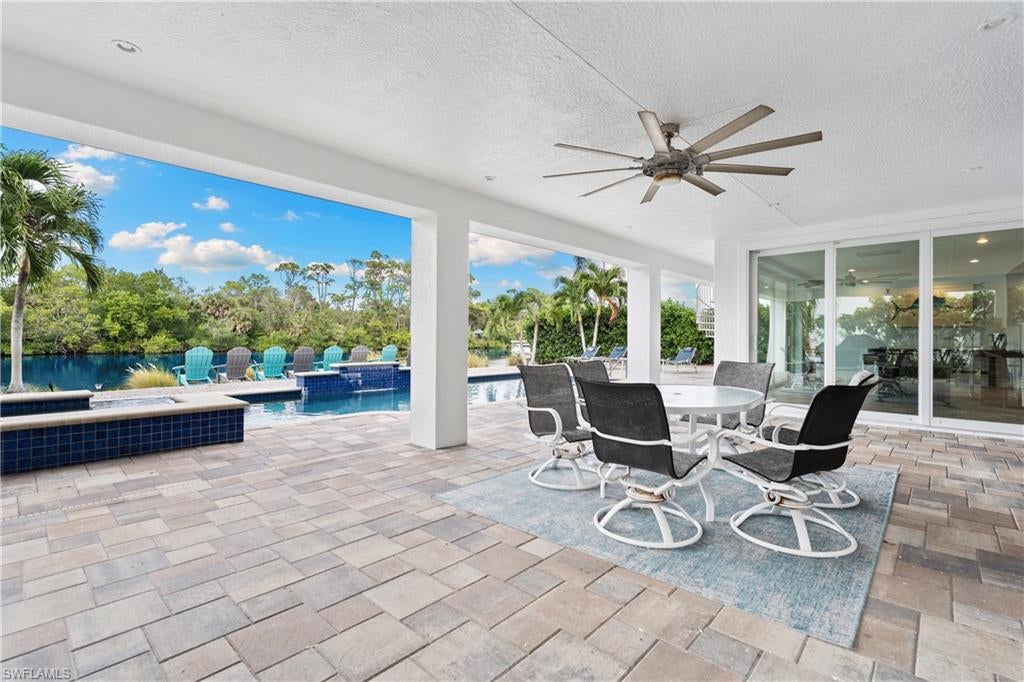 IMPERIAL SHORES - Residential