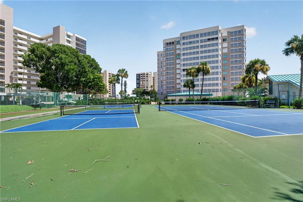 VANDERBILT SURF COLONY - Residential