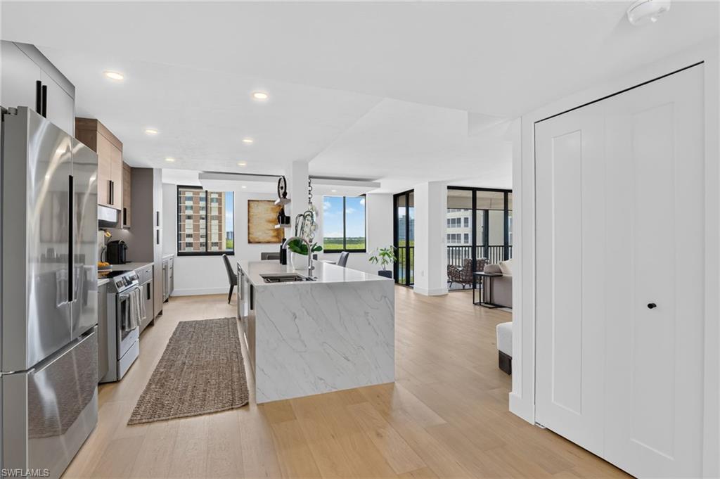 VANDERBILT SURF COLONY - Residential