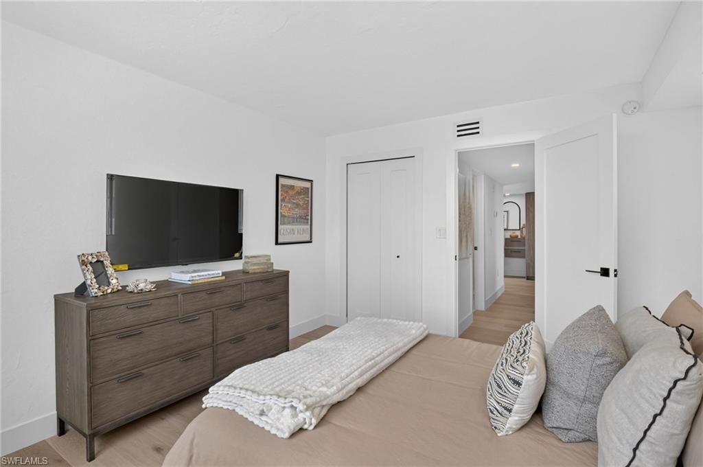 VANDERBILT SURF COLONY - Residential