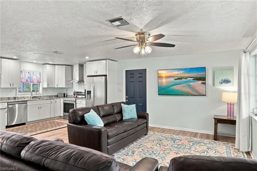 ISLAND ESTATE NORTH UNRECORDED SUBDIVISION - Residential