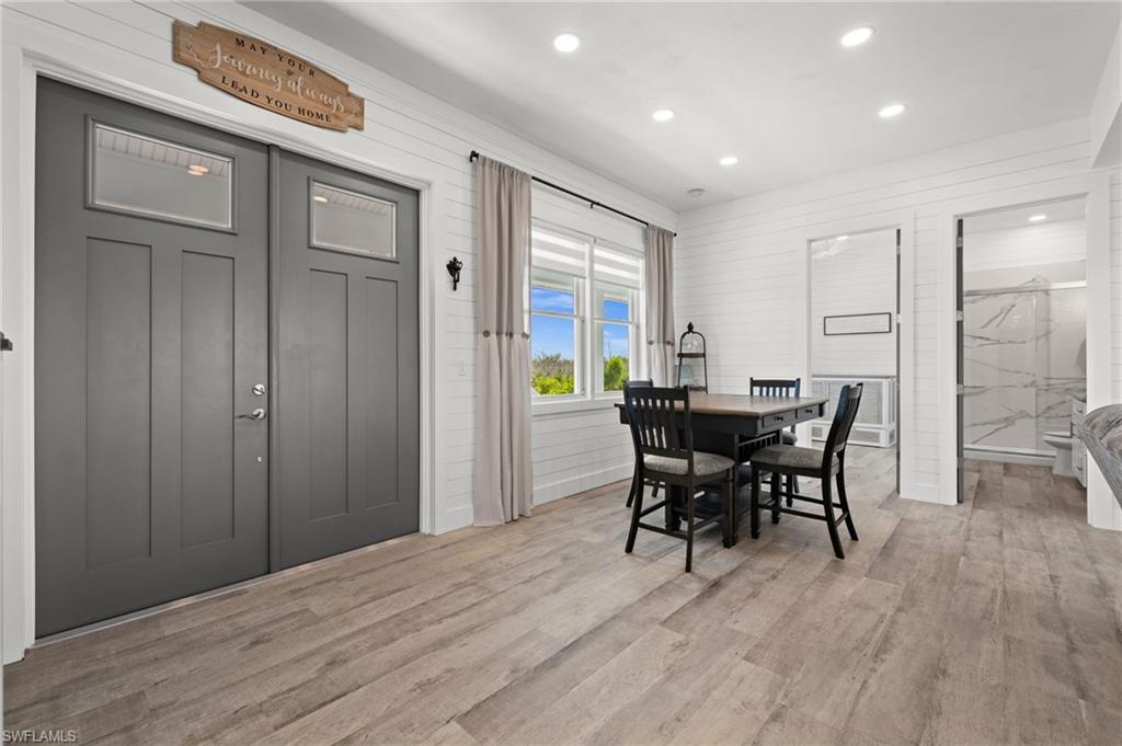 BUTTONWOOD KEY - Residential