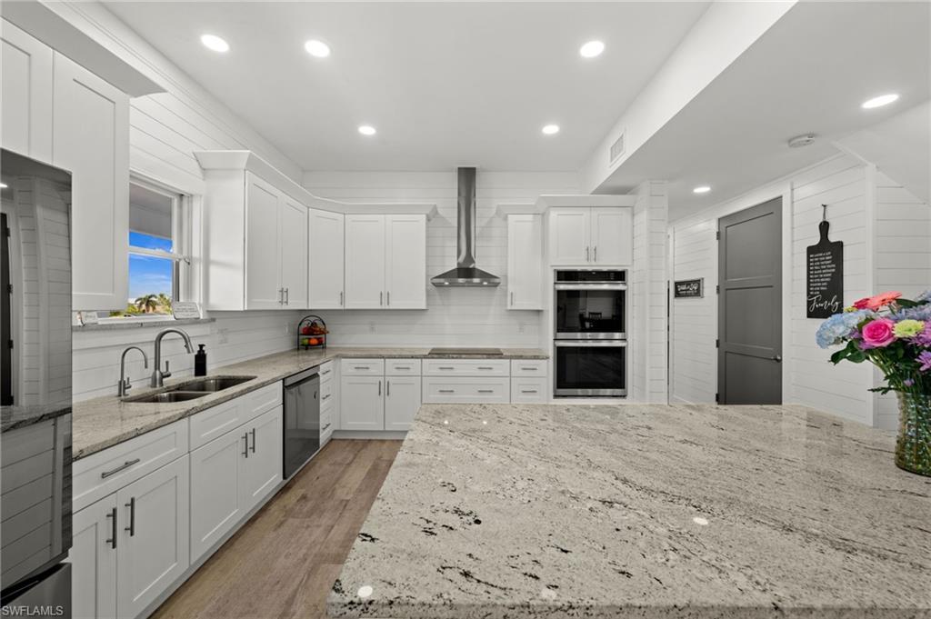 BUTTONWOOD KEY - Residential