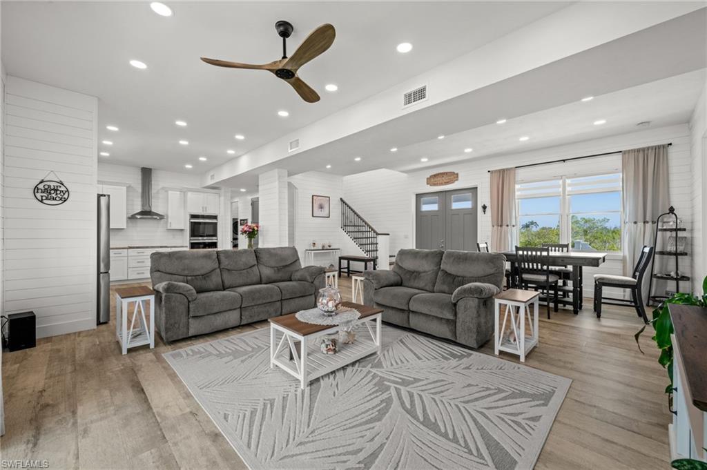 BUTTONWOOD KEY - Residential