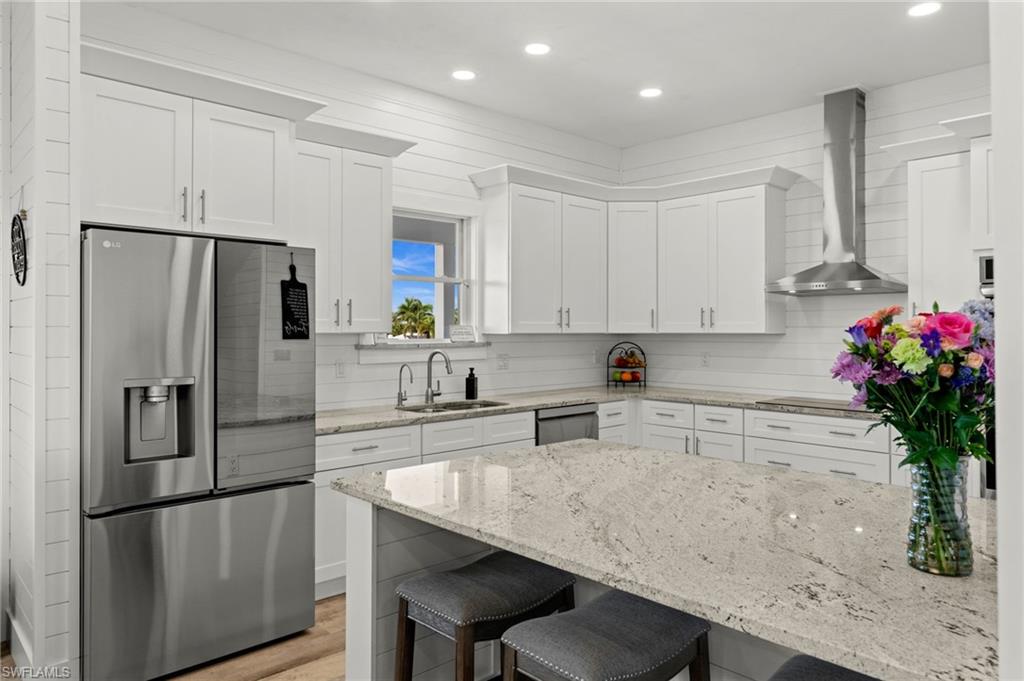 BUTTONWOOD KEY - Residential