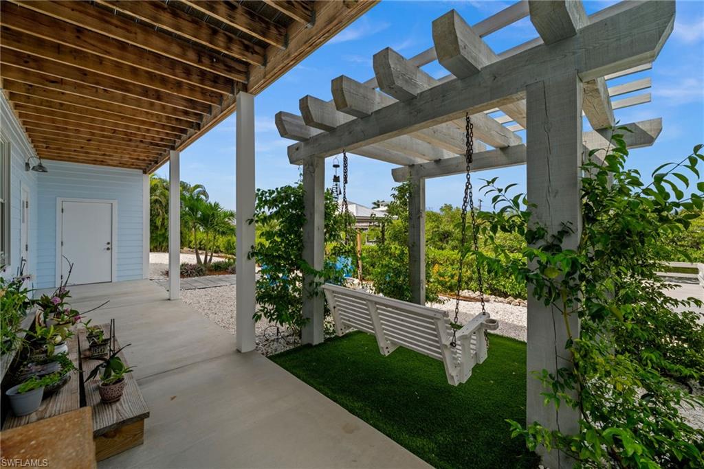 BUTTONWOOD KEY - Residential