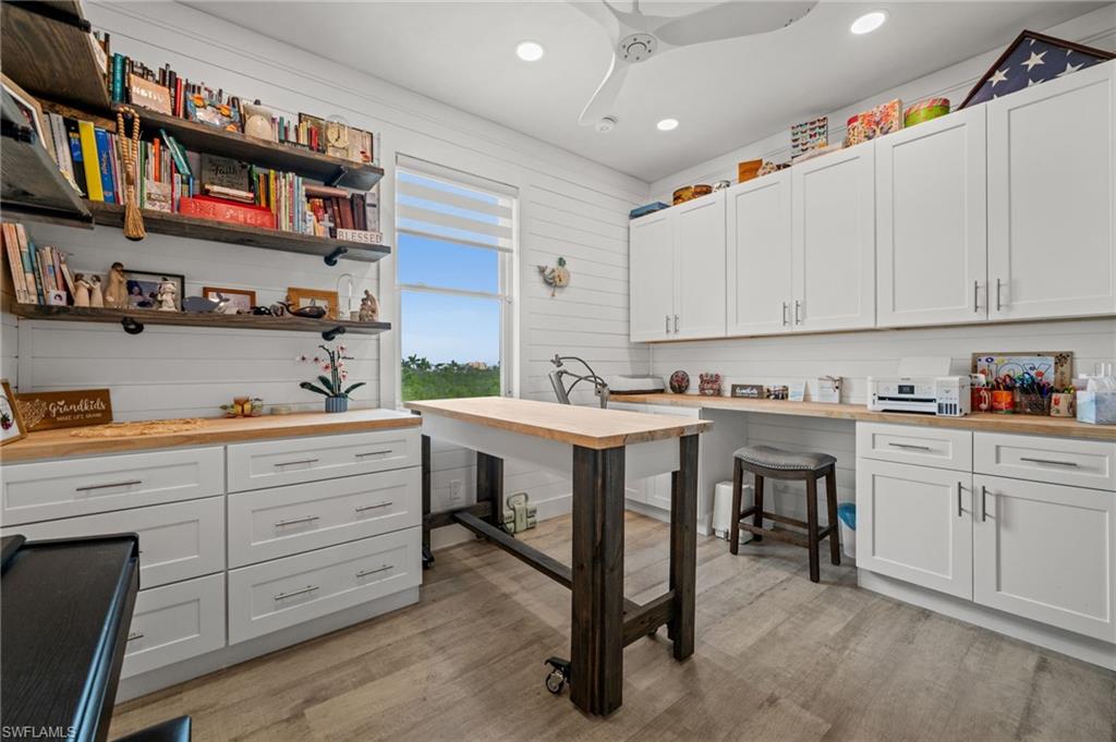 BUTTONWOOD KEY - Residential