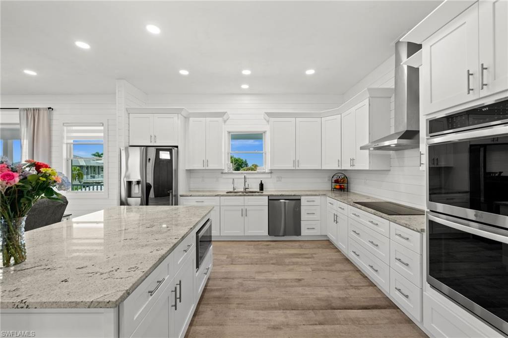 BUTTONWOOD KEY - Residential