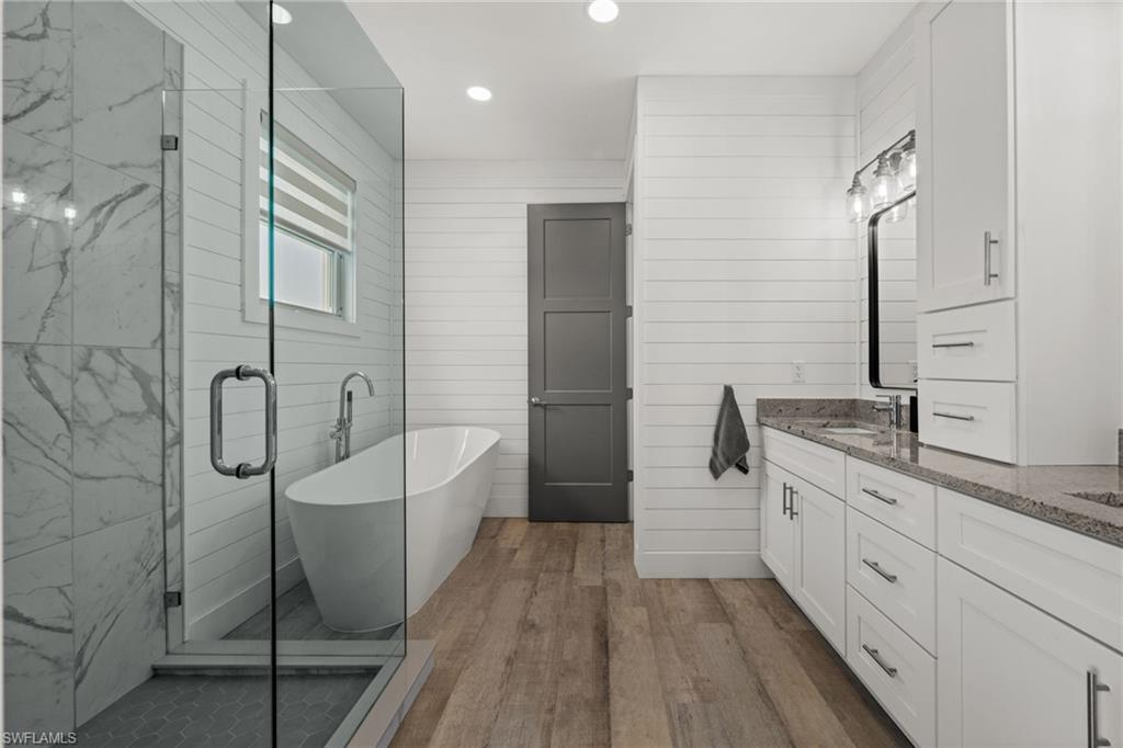 BUTTONWOOD KEY - Residential