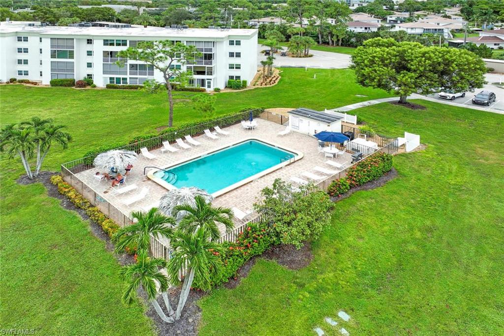SEVEN LAKES - Residential