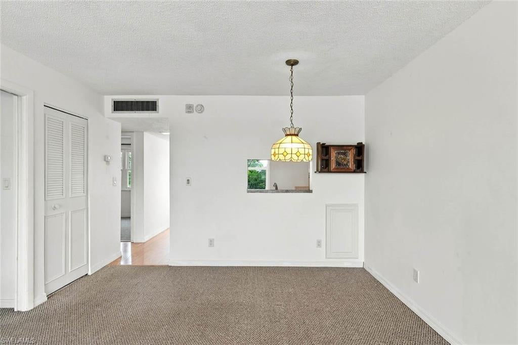SEVEN LAKES - Residential
