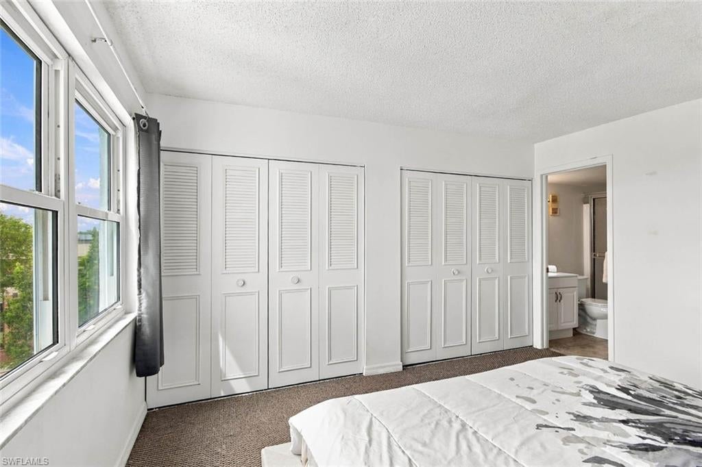 SEVEN LAKES - Residential