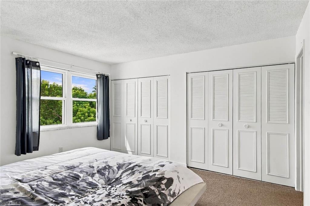 SEVEN LAKES - Residential