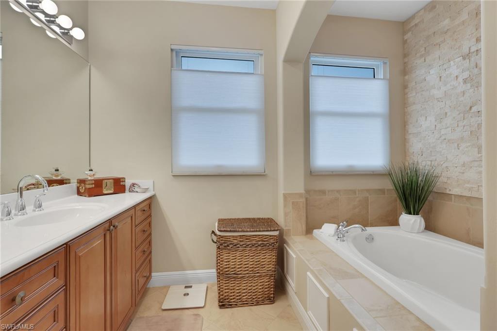 CATALINA ISLES - Residential