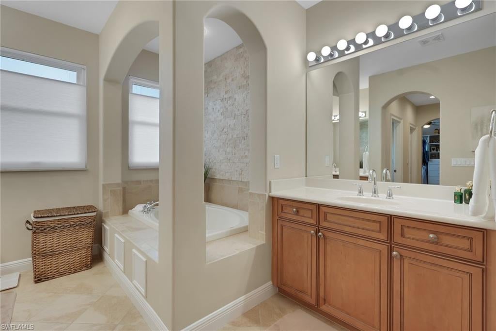 CATALINA ISLES - Residential
