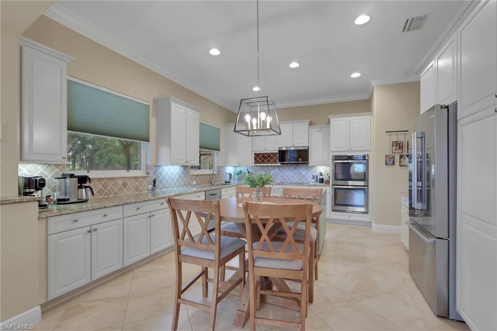 CATALINA ISLES - Residential