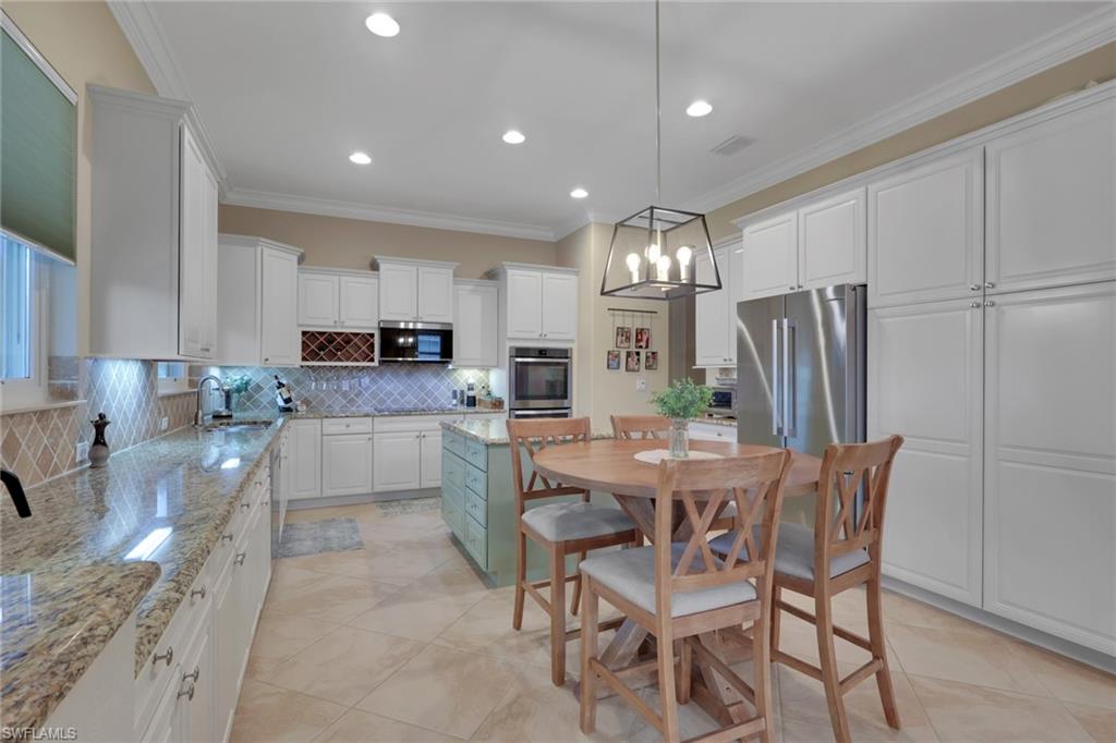 CATALINA ISLES - Residential