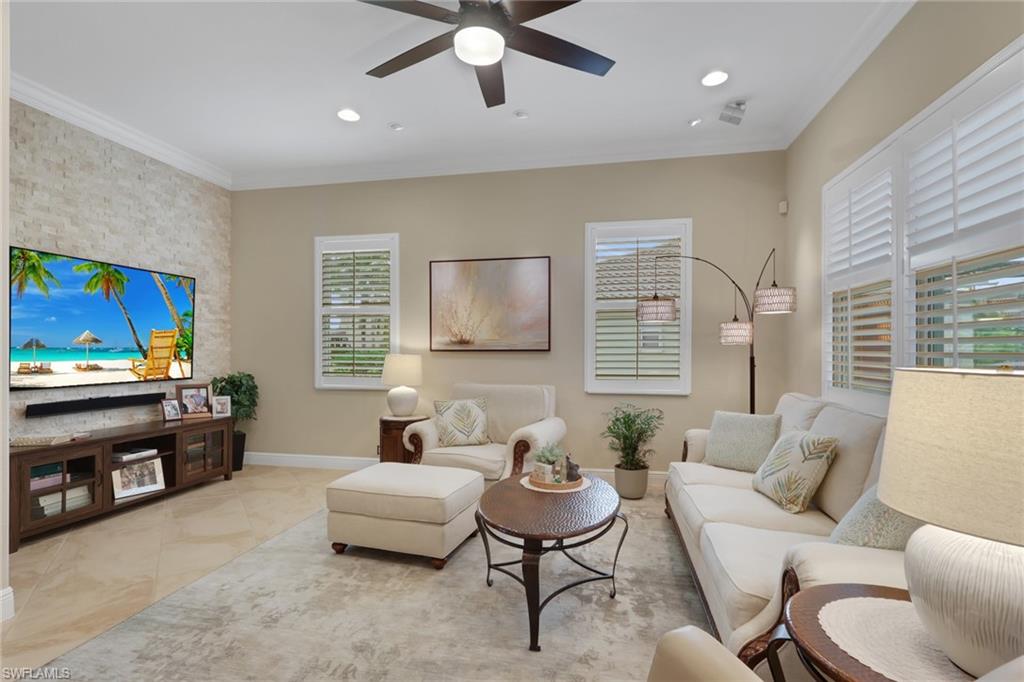 CATALINA ISLES - Residential
