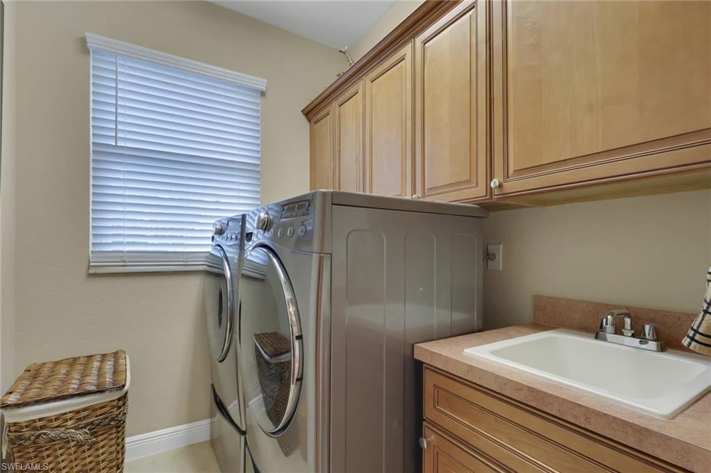 CATALINA ISLES - Residential