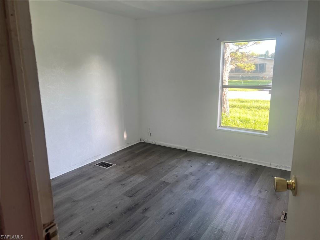 SEMINOLE MANOR - Residential