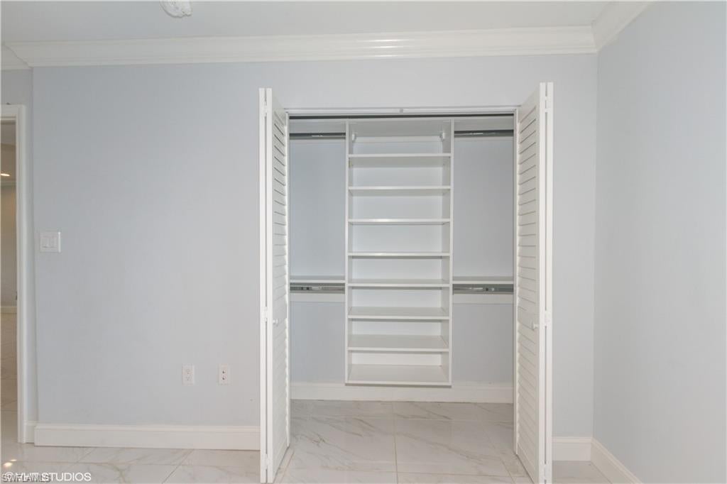 FOREST LAKES GOLF AND TENNIS CLUB - Residential Lease