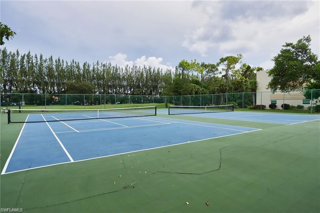 FOREST LAKES GOLF AND TENNIS CLUB - Residential Lease