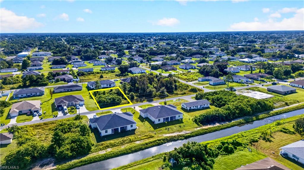 LEHIGH ACRES - Land