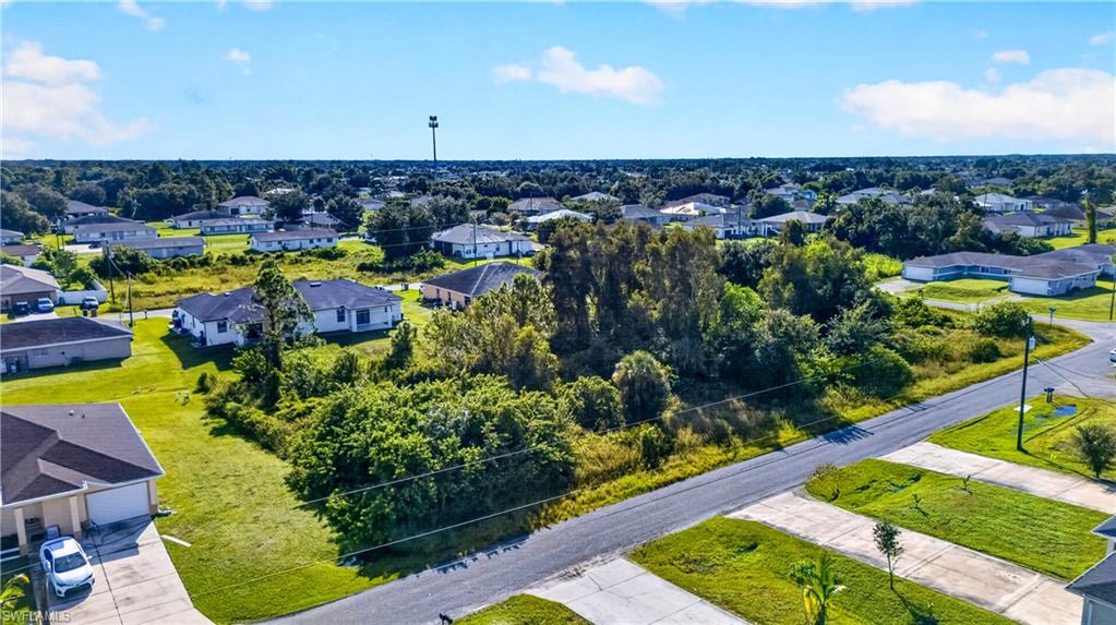LEHIGH ACRES - Land