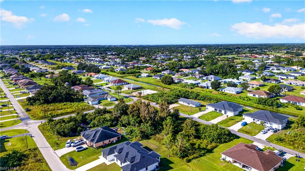LEHIGH ACRES - Land