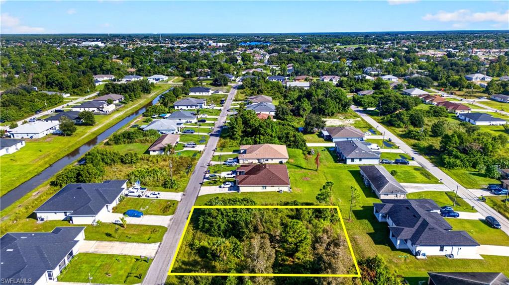 LEHIGH ACRES - Land