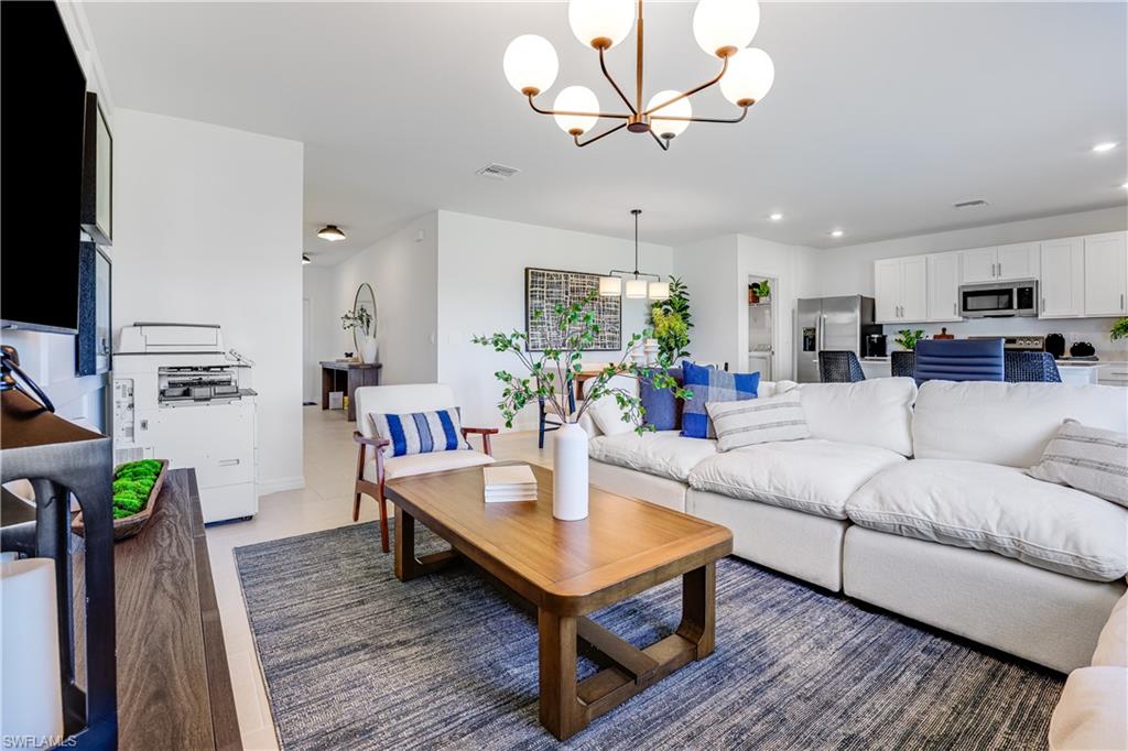 SABAL GLEN AT MIDTOWN - Residential