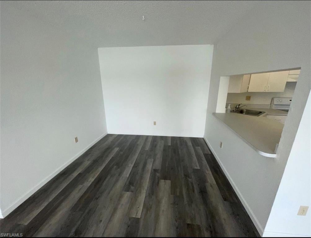PINE RIDGE OF FORT MYERS VILLAGE - Residential