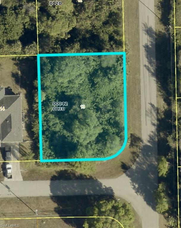 Almost a third of an acre, this is the site of your next home! Enjoy the peaceful, more spacious feel of Buckingham while remaining conveniently located to Fort Myers, shopping, dining, schools, and major roadways. Whether you're ready to build now or secure land for the future, this generously sized lot provides flexibility and endless possibilities. Don't miss your chance to create your own piece of Southwest Florida!