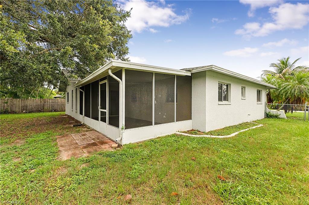 SAN CARLOS PARK - Residential