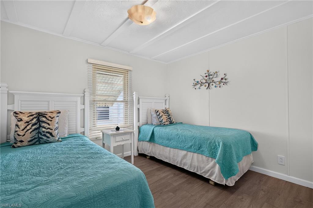 MARINERS COVE - Residential