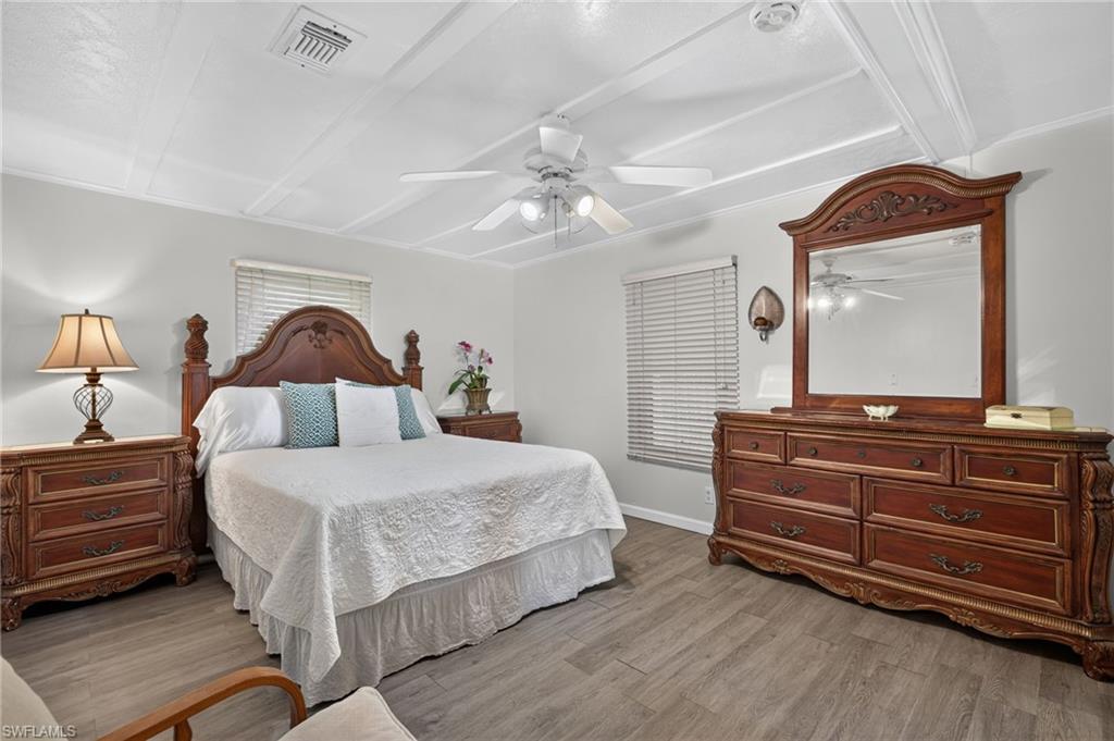 MARINERS COVE - Residential