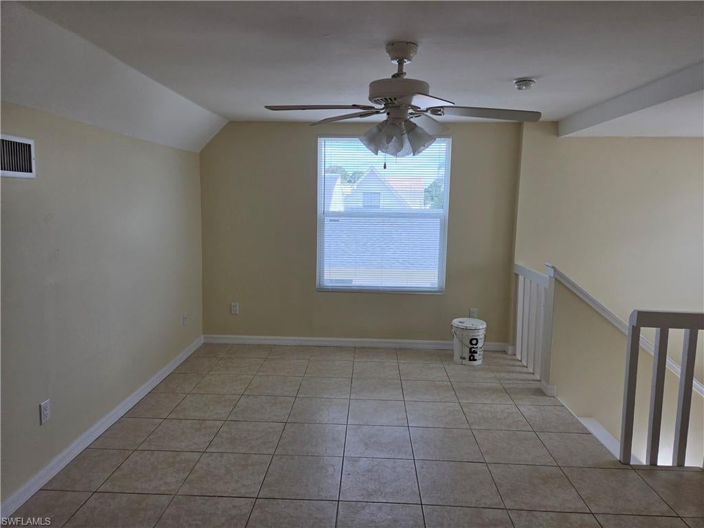 SAN CARLOS PARK - Residential Income